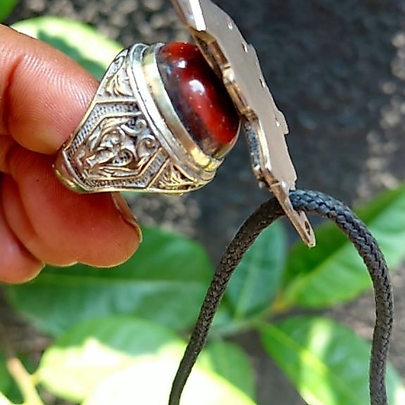 cincin batu badar besi motif puser