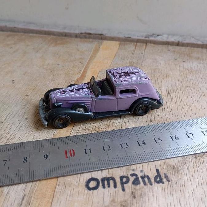 HOT WHEELS DIECAST VINTAGE 1935 CADILLAC OPC99