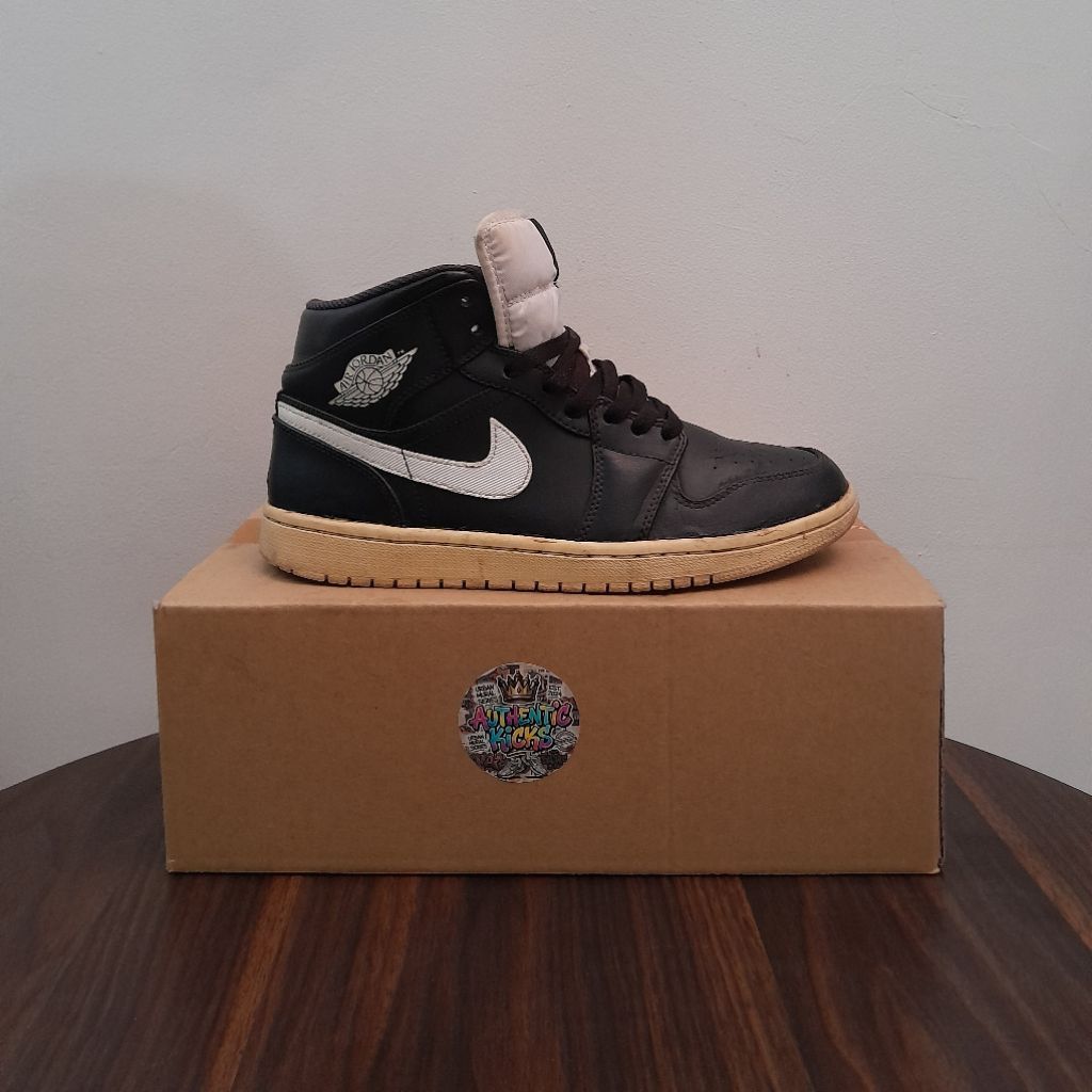 Sepatu Second Casual Air Jordan 1 Mid Black White Size 40 25 cm