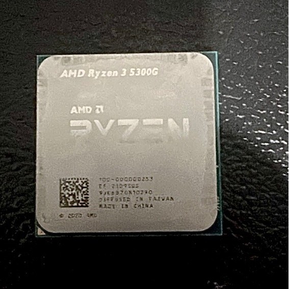 Prosesor AMD Ryzen 3 5300G AMD RI Ryzen untuk PC Desktop