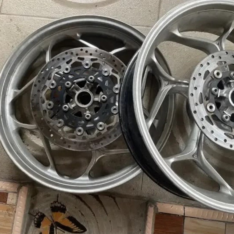 Velg Axio R15 V2