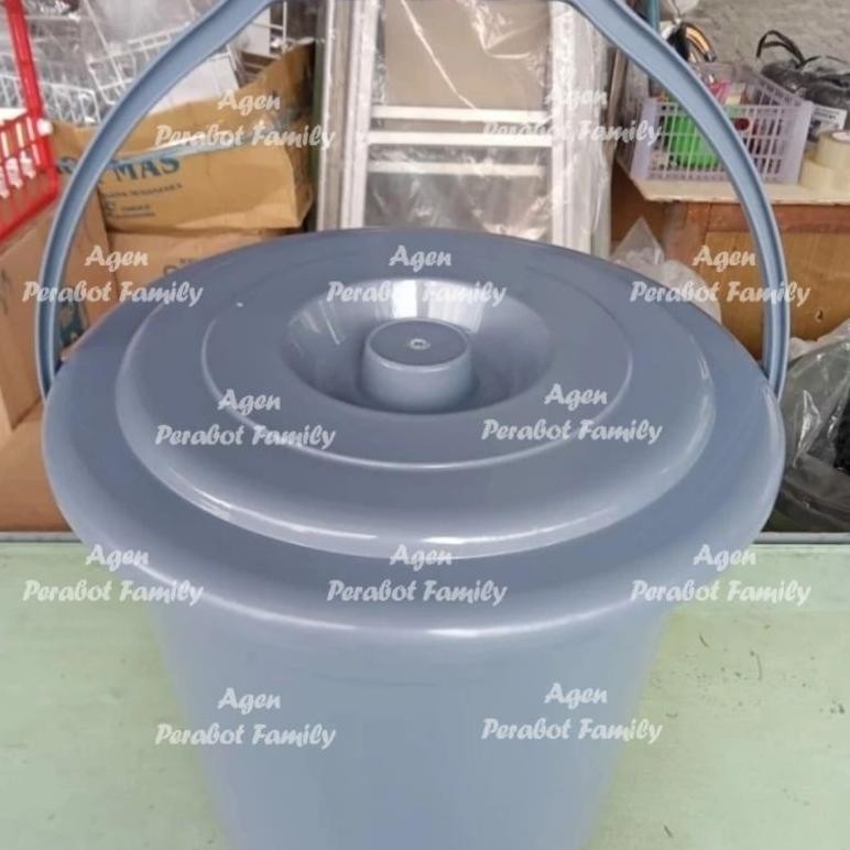 Ember Plastik 4 Galon+Tutup / Ember Tutup 4 Galon / Ember Abu-Abu 4 Galon aSt