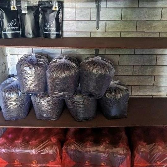 

welcome to tahuan jaya DIARY PETANI - 1 Kilogram Teh Kemuning Original Mbok Karti Teh Hitam