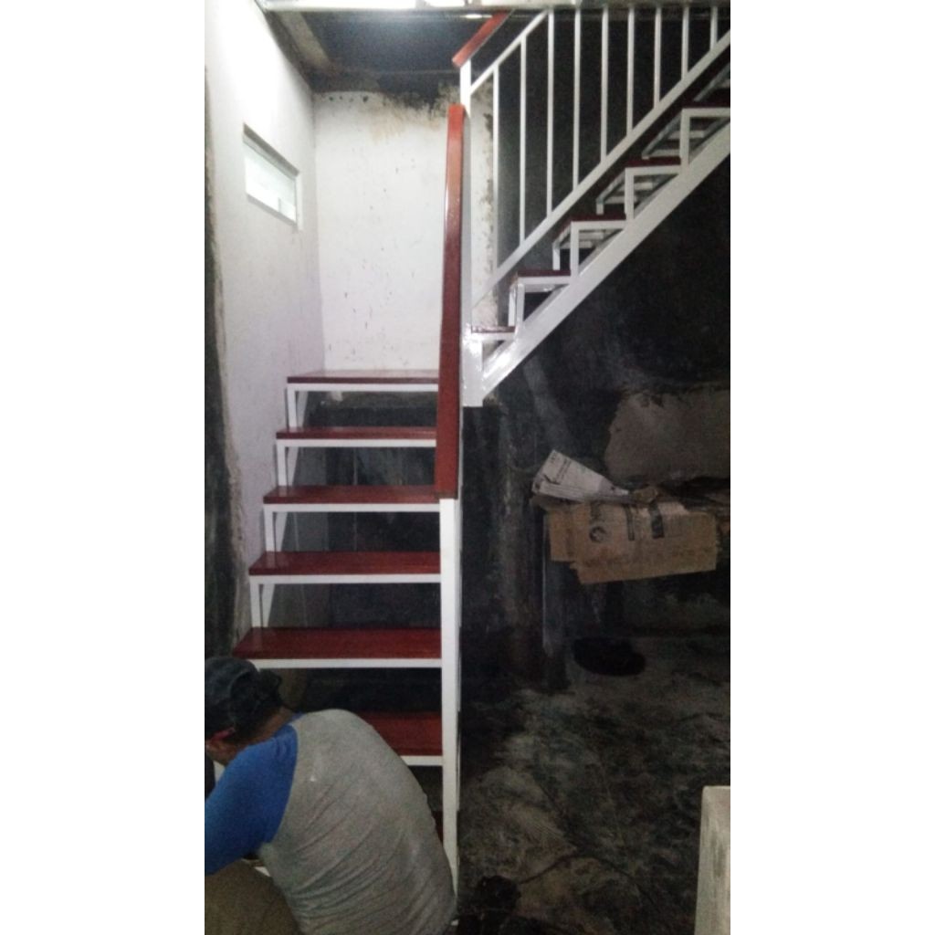 tangga besi pembuatan tangga besi/tangga rebah/railing tangga termasuk tangga putar
