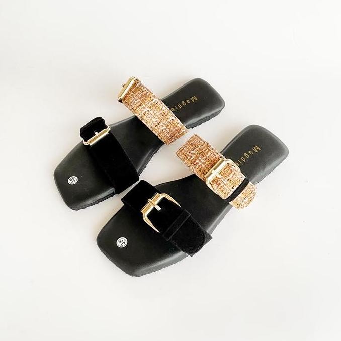 

Magdiel Ezra Sandal Wanita Anti Slip JS