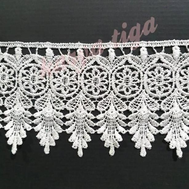 

:0:0:0] Renda Giper / Gyper Bordir Lebar Motif Pinus - Putih (15 Yard) Hitam