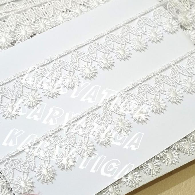 

:>:>:>:>] Renda Bordir Giper Rambutan Lebar 2.5 cm 15 Yard - Putih