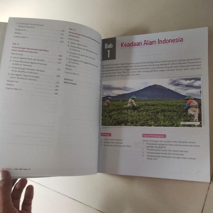 IPS TERPADU KELAS 7 SMP K13N QUADRA Redy 