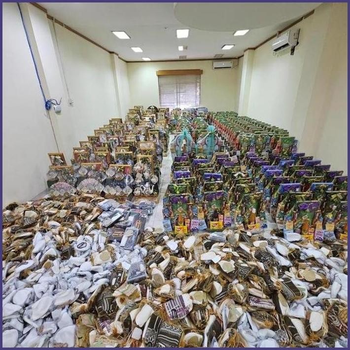 

READY PARCEL LEBARAN GBF 707,HAMPER SNACK,HAMPER LEBARAN,PARCELJABODETABEK STOCK TERBARU