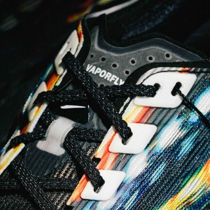 TERBARU - Nike ZoomX Vaporfly Next% 4 Premium Light Trails (100% Authentic)