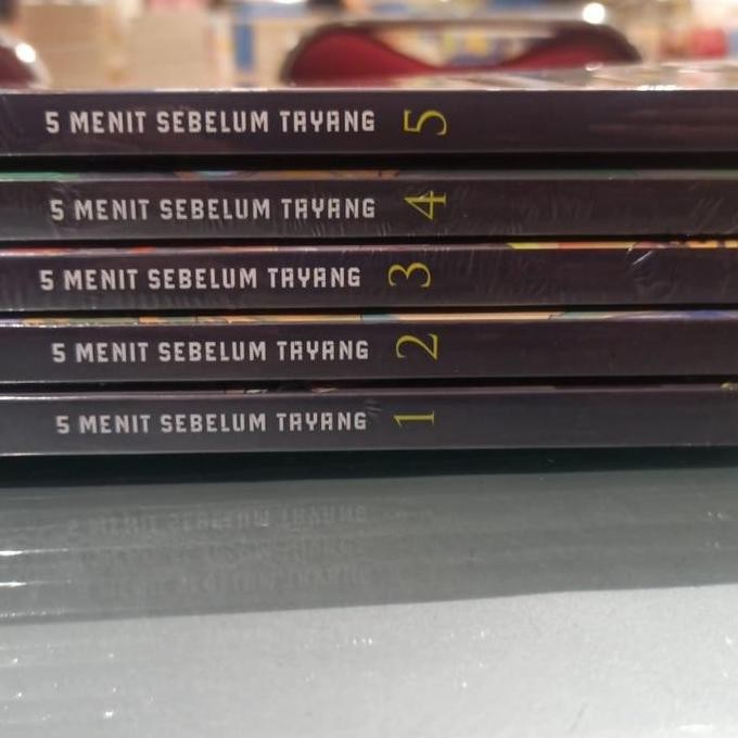 Komik 5 Menit Sebelum Tayang Set Vol 1-5 Segel Ori