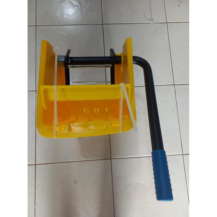 Wringer Mop Bucket / Alat Pemeras Kain Pel - Double Bucket