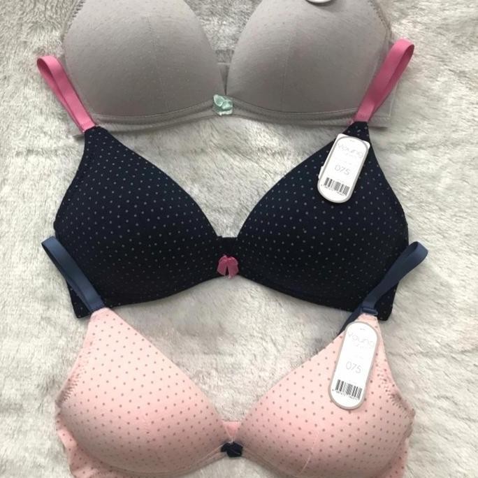BRA YOUNG CURVES NON WIRE WIRELESS (BH ANAK WACOAL LULUDI CURVE REMAJA