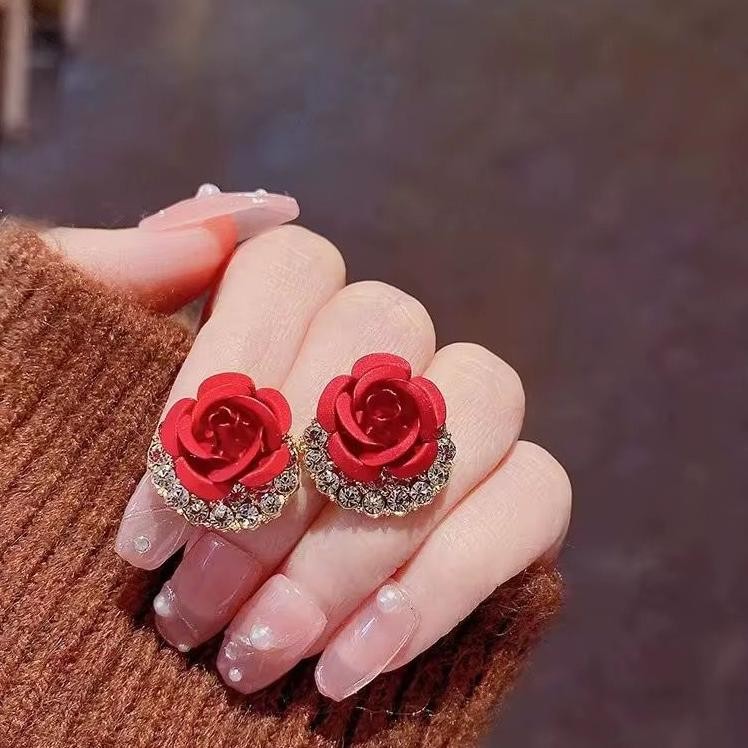 Anting Bunga Tusuk Jepit Perhiasan Wanita Anting Pesta Anting Bunga Merah Anting Bunga U At972