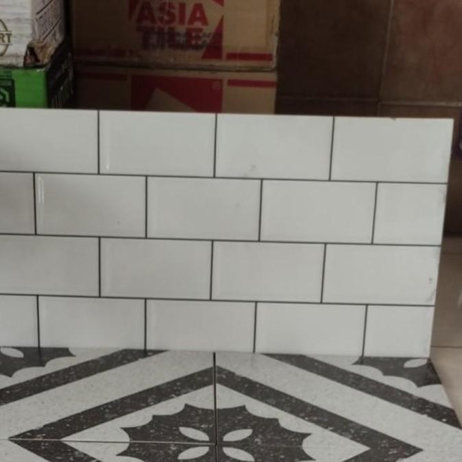 Terbaik Keramik 25X50 Bata Putih Interlaken Keramik 25X50 Bevel 100% Ori