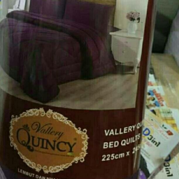 BEDCOVER SAJA VALLERY QUILT KEMASAN KANTONG 225X245 CM