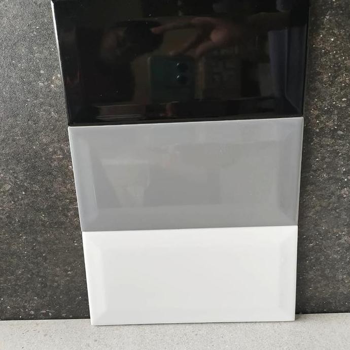 KERAMIK BEVEL - KERAMIK DINDING 10X20 - KERAMIK DINDING DAPUR