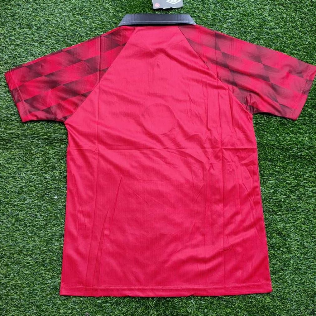 JERSEY RETRO VINTAGE MEN.U HOME SHARP THEATRE OF DREAMS 1996/1997 GRADE ORI AAA CLASSIC