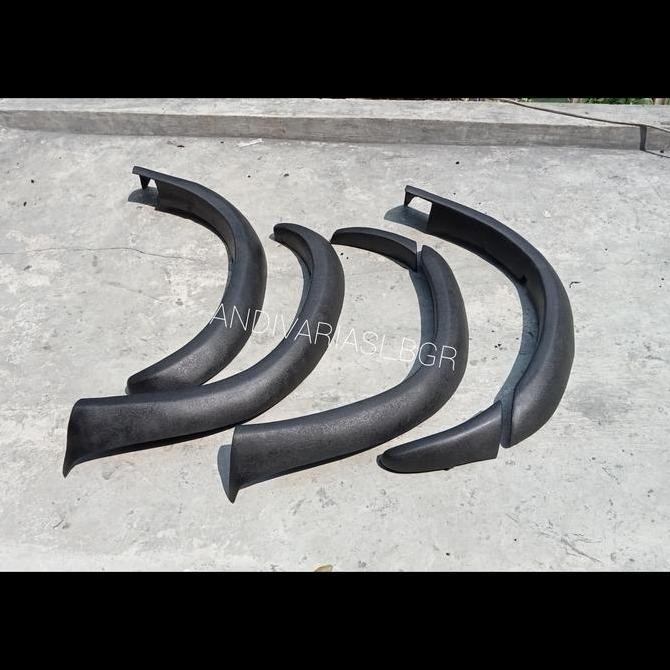 Over fender Strada L200 model ori