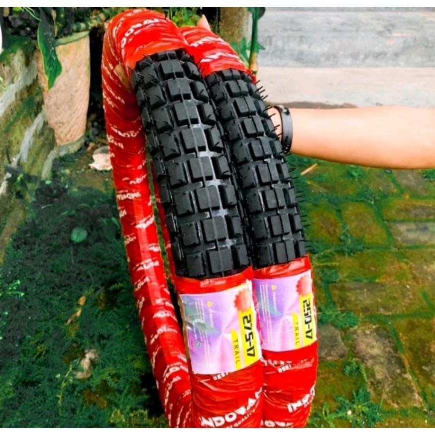 ban semi trail sepasang depan belakang ukuran 250 ring 17 dan 275 ring 17 ban motor revo supra karis