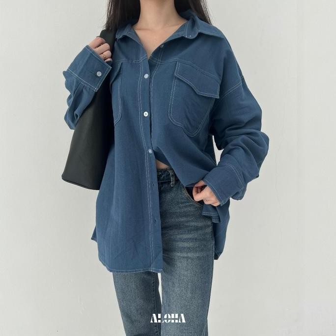 ALOHA 2103 - Keyla Linen List Overshirt Kemeja Linen Oversize Wanita Crinkle Denim Blue Model Kemeja