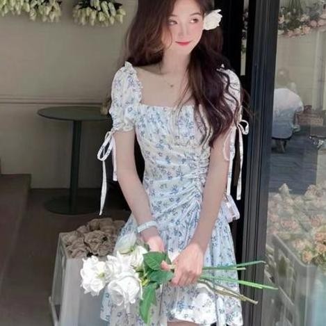 Asymmetrical Neckline Floral Mini Dress with Ruched Skirt - Dress Casual Kasual Blue White Biru Puti