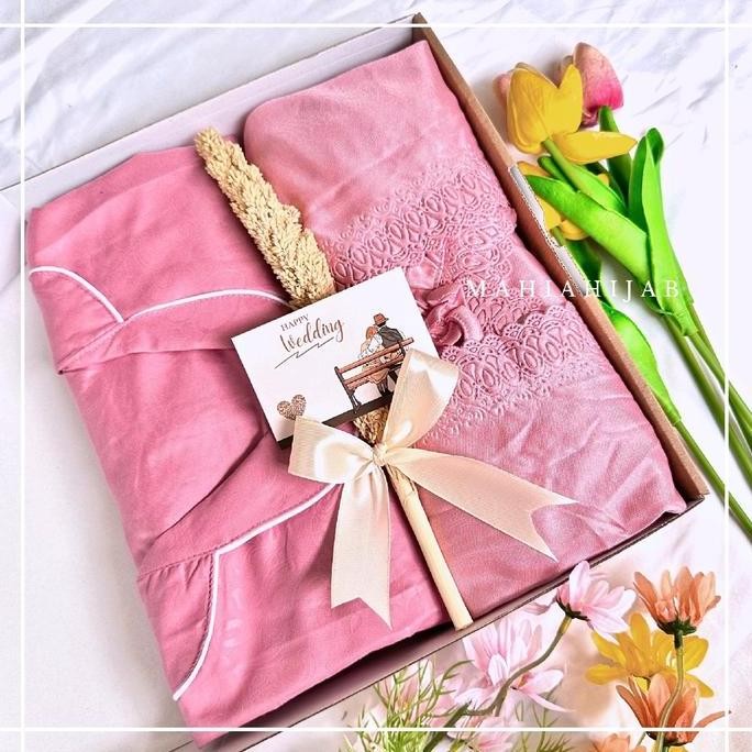 Hampers Wedding Set Piyama + Lingerie Wanita / Kado Pernikahan, Ulang Tahun, Anniversary / Baju Tidu