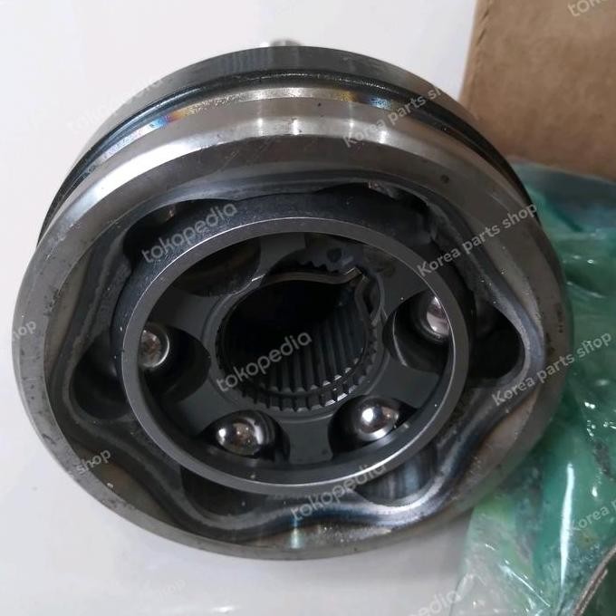 Joint As Roda Depan Luar Captiva  Ready