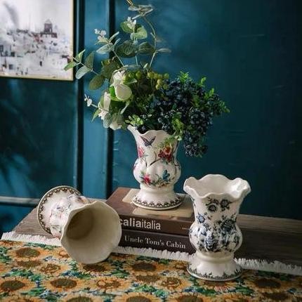 Vas Bunga Unik / Vas Bunga Bahan Keramik / Vas Bunga Modern Mewah / Vas