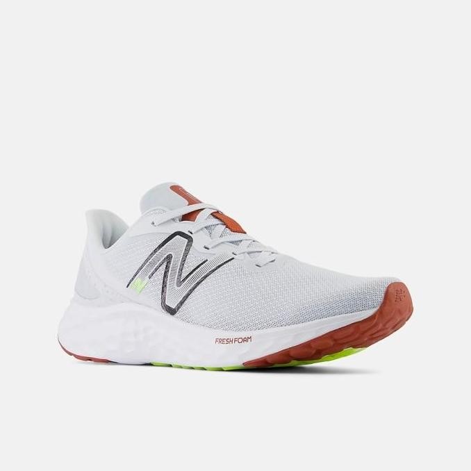 Sepatu Lari Pria New Balance Fresh Foam Arishi V4 Quartz Grey Brick Red Original Mariscy4