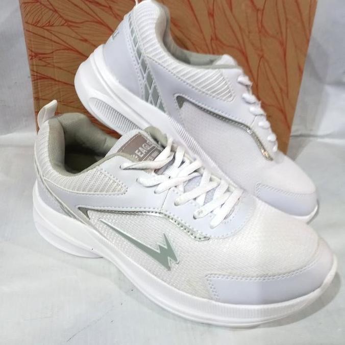 Sepatu Olahraga Lari Pria Eagle Martin Original Putih Running