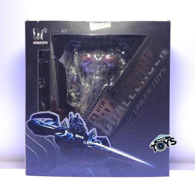 UT-R02 Challenger Unique Toys aka Optimus Prime Transformers