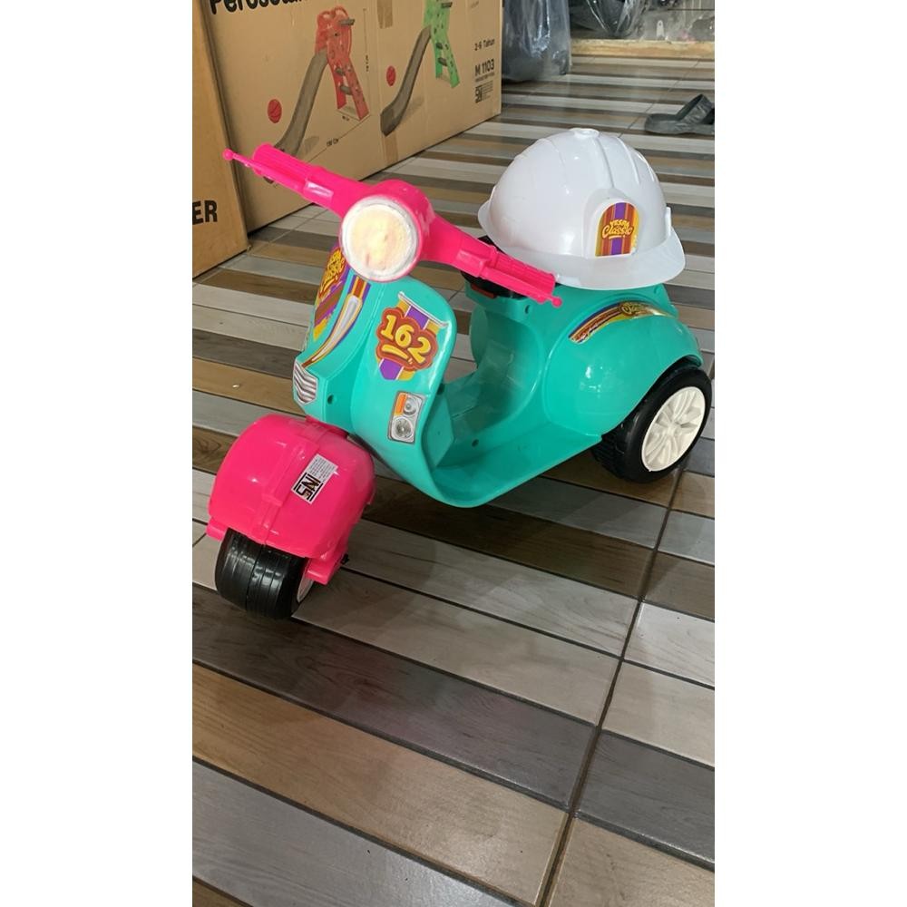 Mainan Vespa mini anak