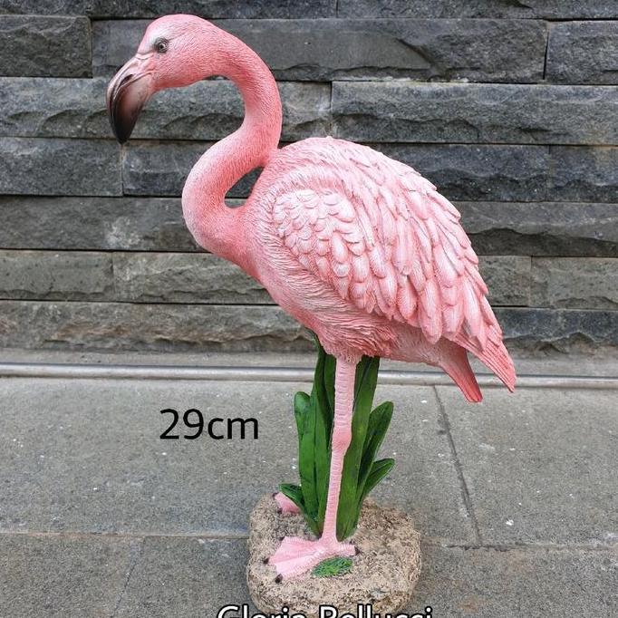 Patung Burung Flamingo Pajangan Rumah Dekorasi Taman Kolam Kebun