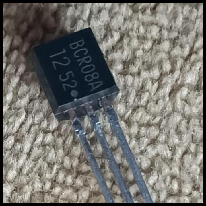 TERBARU BCR08AM-12A BCR08A BCR08 TRIAC SENS GATE 600V 0.8A 