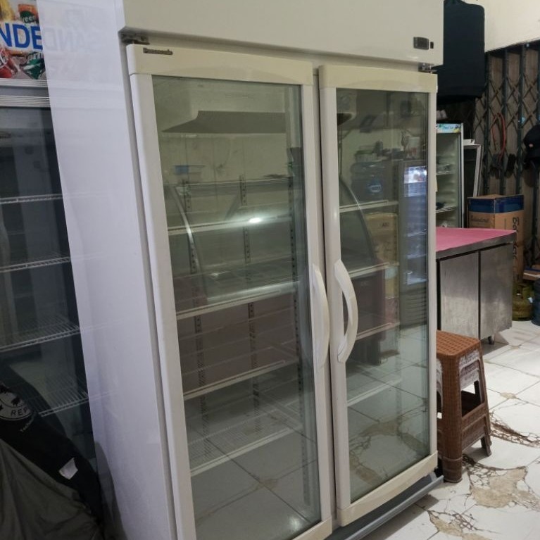 Panasonic showcase chiller 2 pintu Second