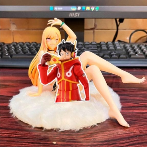 Marin Kitagawa action figure