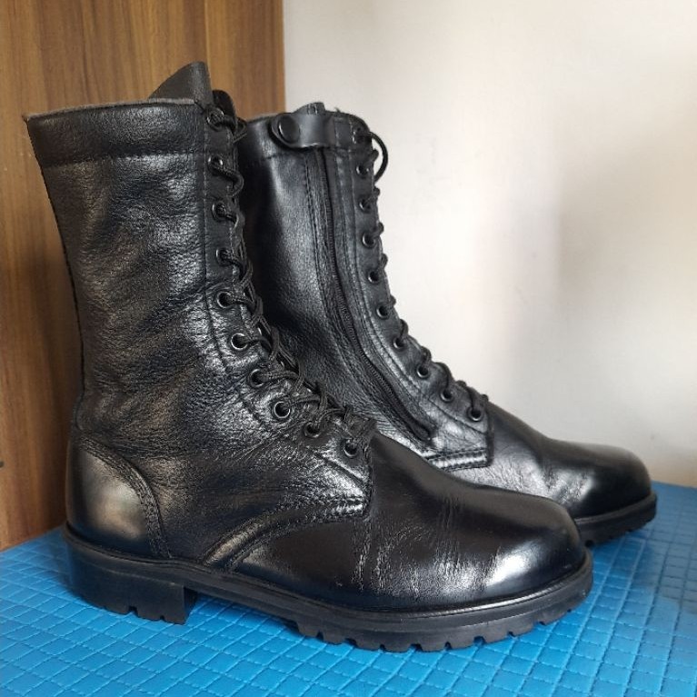 boots zipper size 40