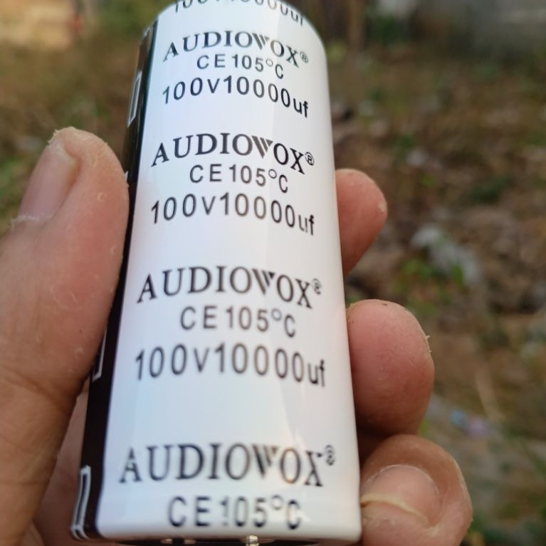 elko Audiovox putih 10000uf 100v