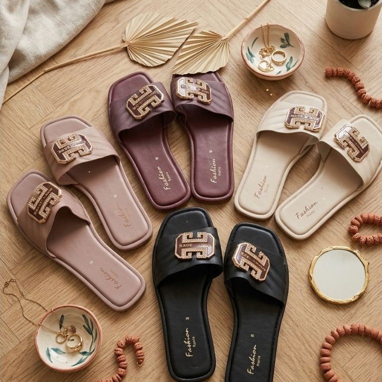SendalFashionRania