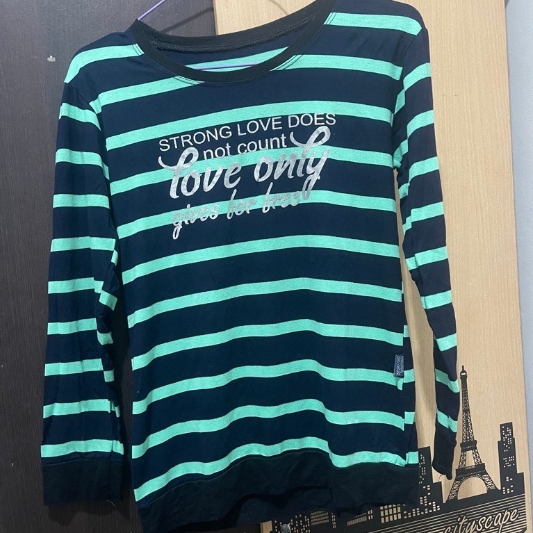 Priloved kaos panjang garis-garis