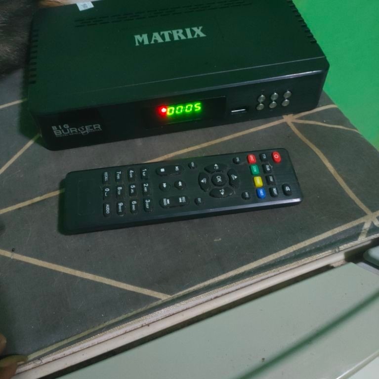 RECEIVER BIG BURGER HD / DIGITAL SATELLITE RECEIVER