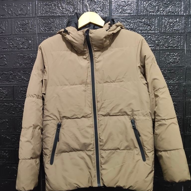 GU Uniqlo Warm Padded Puffer Jacket