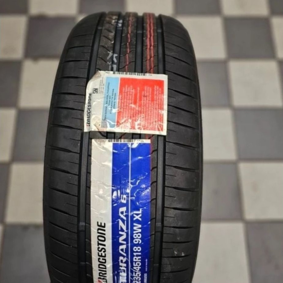 Ban Bridgestone Turanza6 235/45 R18 (Ban Camry, Accord)