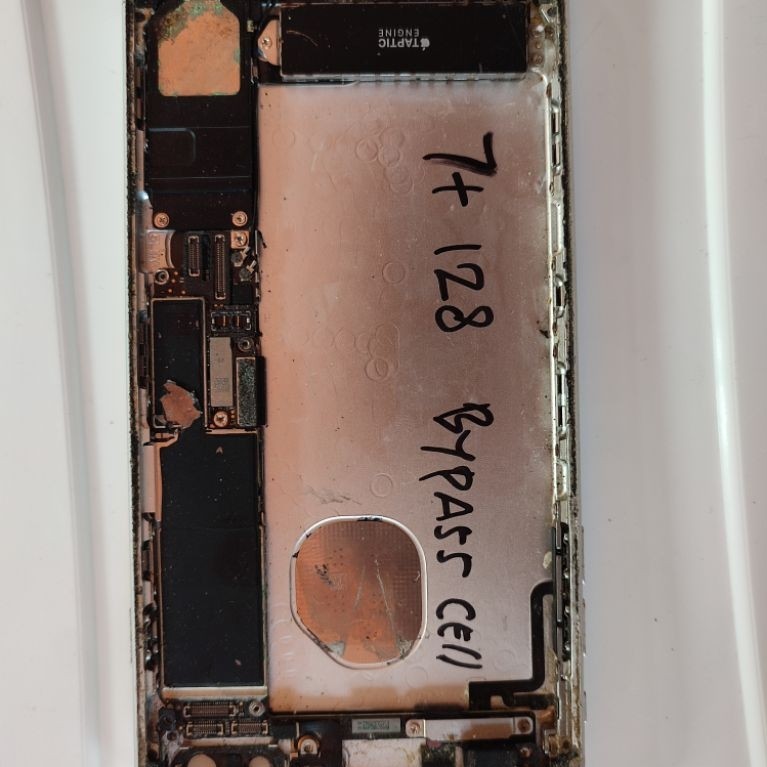 mesin iphone 7 plus 128gb bypass cell