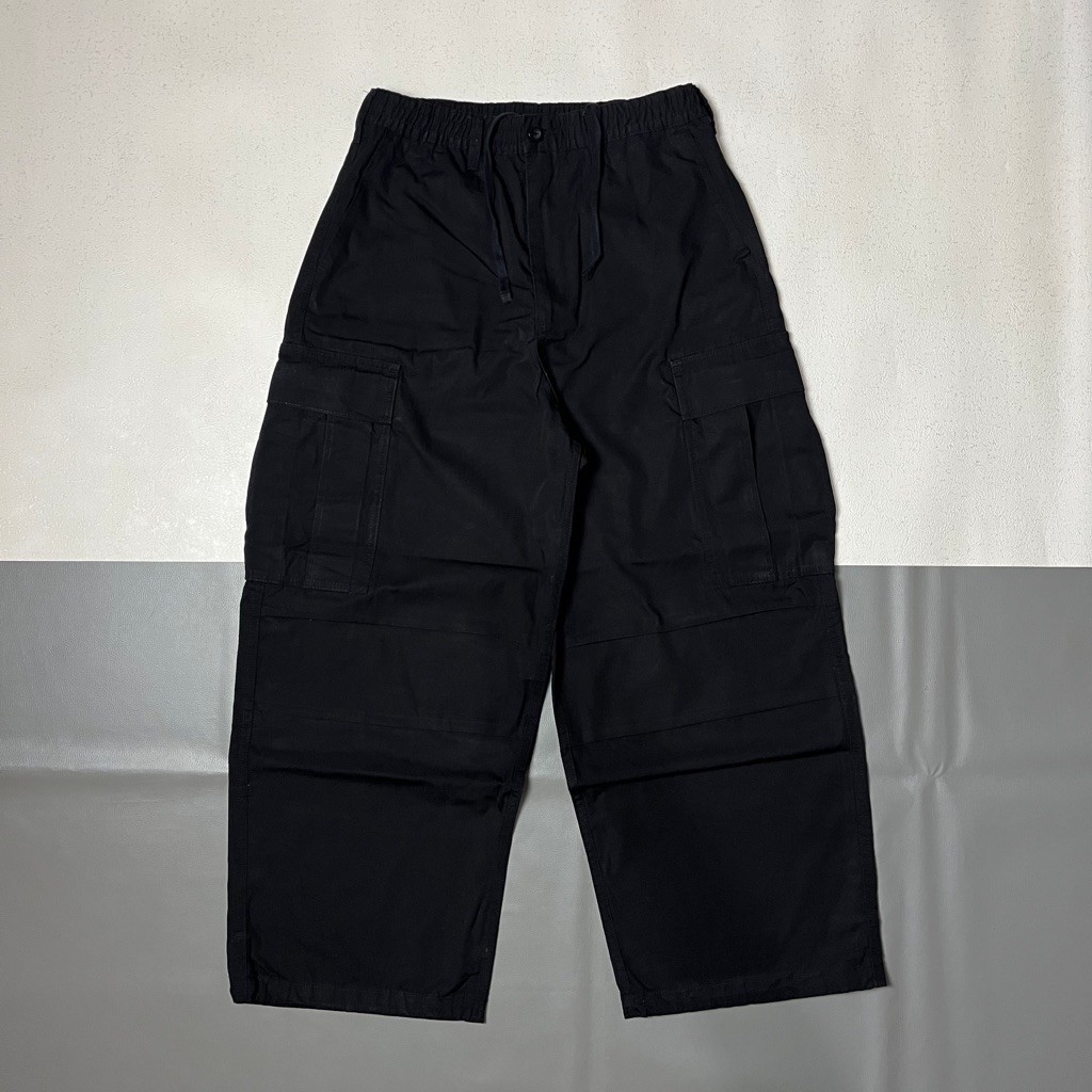 Uniqlo GU super wide cargo pants