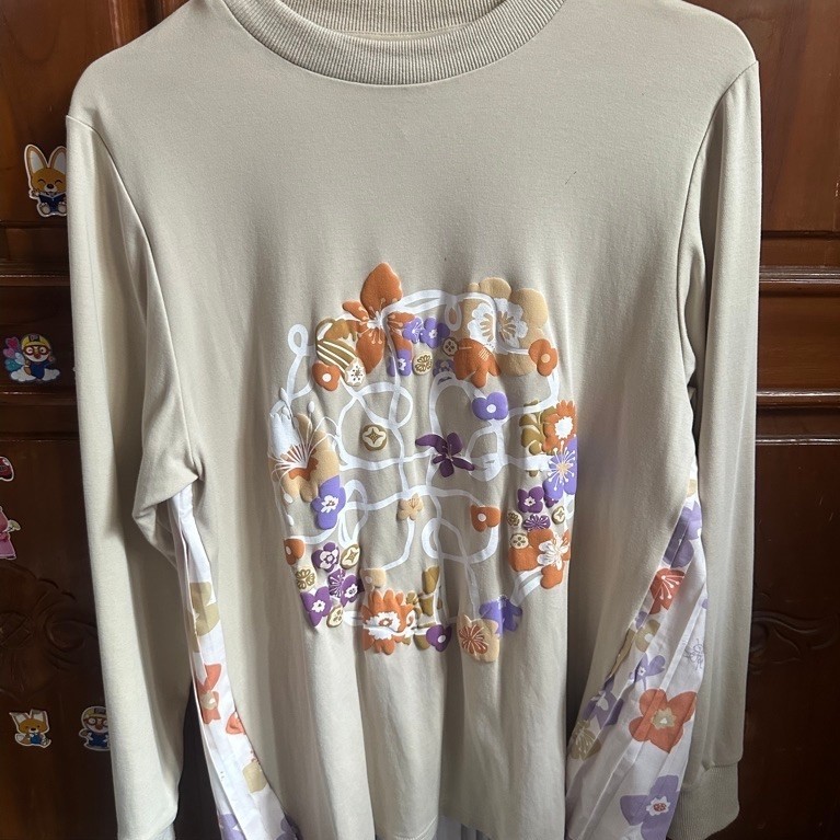 Rare PL Arula Sweatshirt Ria miranda Size M