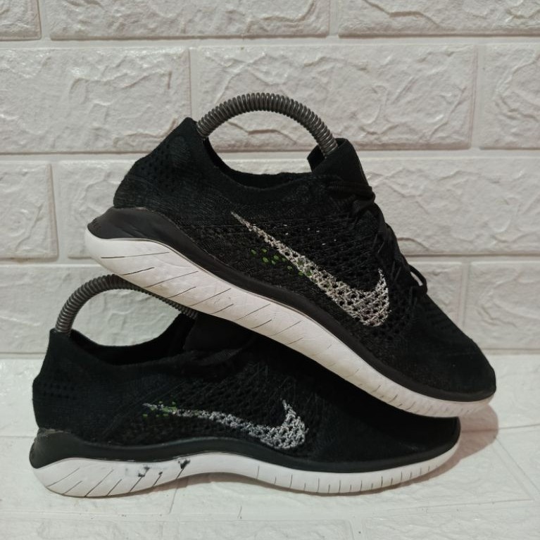 Sepatu Running nk£ Free RN Flyknit 2018 black white size - 40