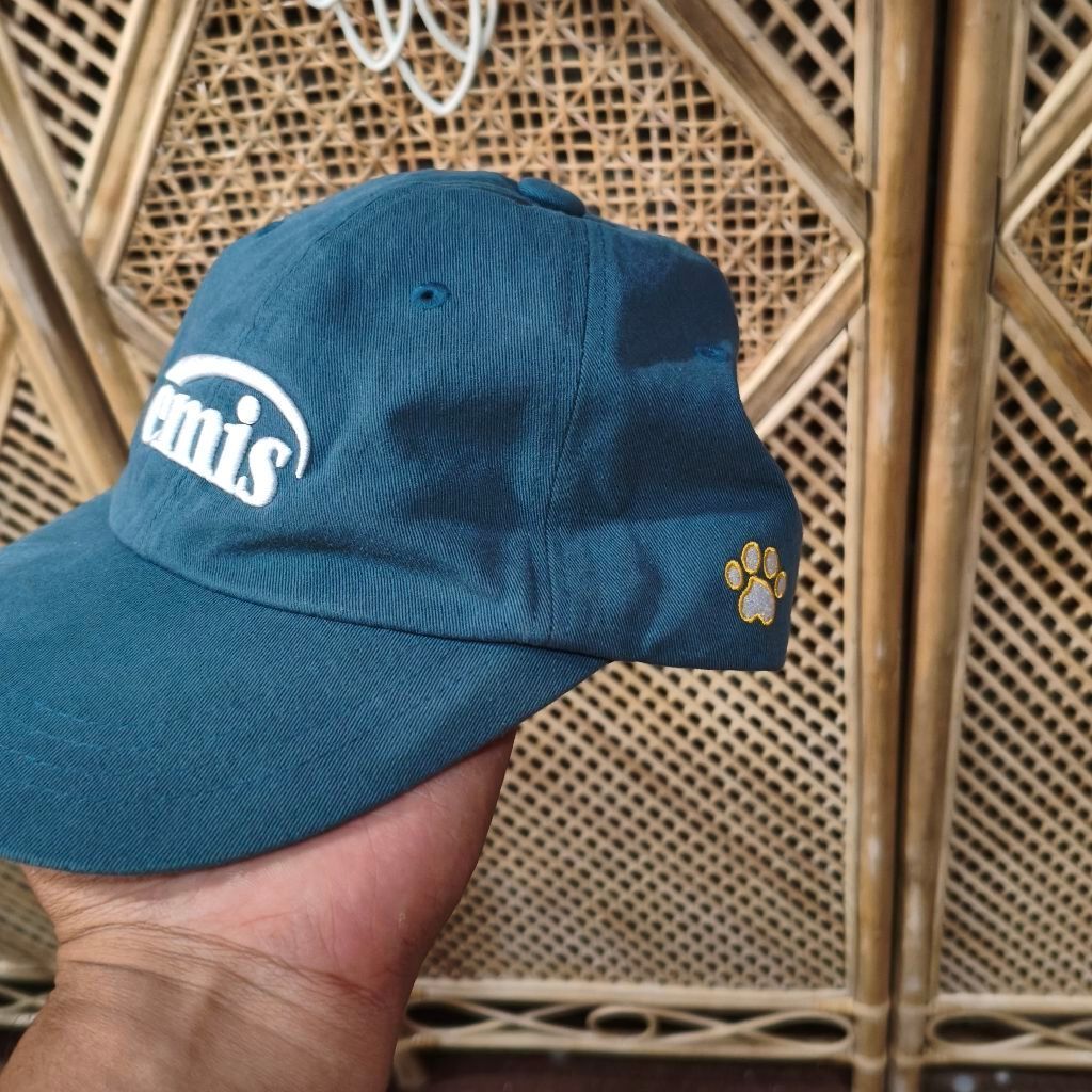Topi Emis