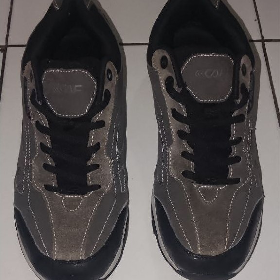 Sepatu Outdoor Lecaf
